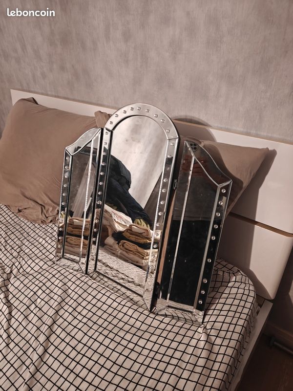 Miroir pliable (image 1)