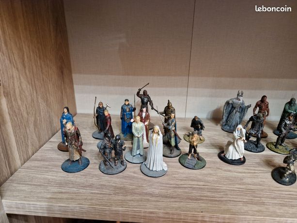 Lot De 43 Figurines Le Seigneur Des Anneaux En Métal (plomb) - Occasion