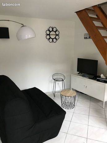 https://img.leboncoin.fr/api/v1/lbcpb1/images/26/f4/94/26f494b23907be6595743436d0eba5871c40e771.jpg?rule=ad-image