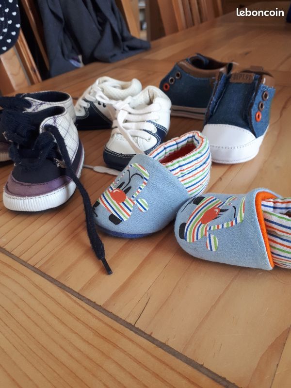 Chaussures 0/3 mois (image 2)