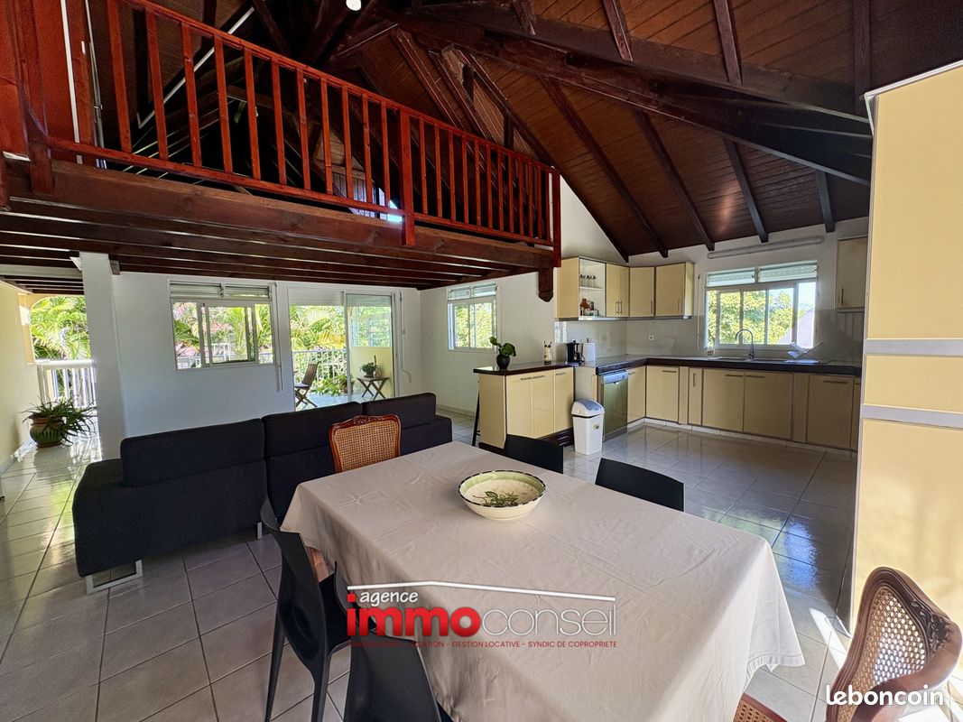 Appartement 4 pièces 120 m² · à Lamentin · 120 m² · 1 450 €/mois