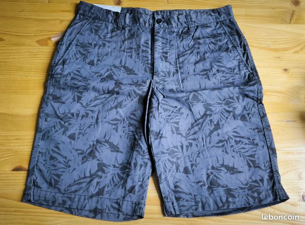 Uniqlo Short chino Homme taille M NEUF Vêtements