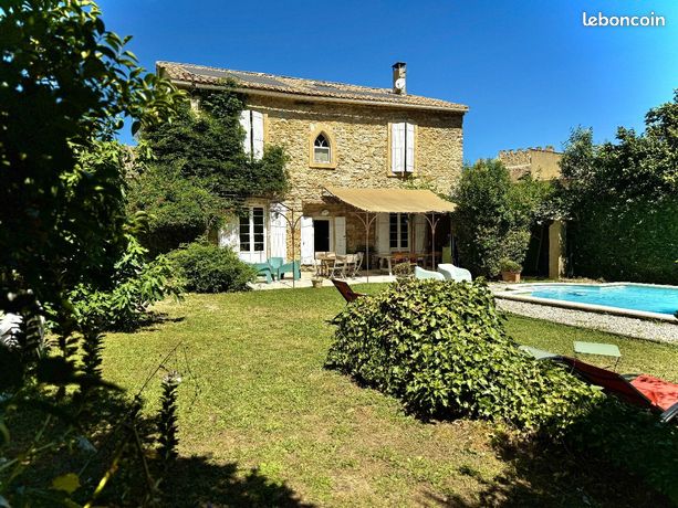 Maison 7 pièces 208 m²