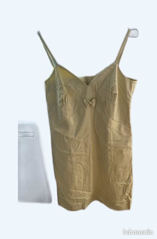 Robe Antonelle jaune (image 1)