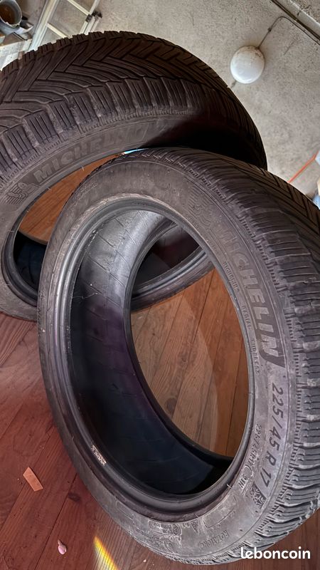 Pneus neige MICHELIN ALPIN 225/45R17 (image 1)