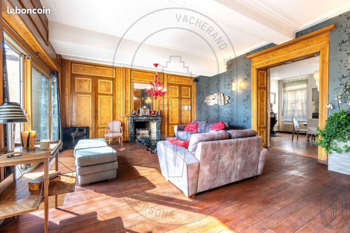 Maison 10 pièces 365 m² · à Saint-Omer · 365 m² · 569 000 €