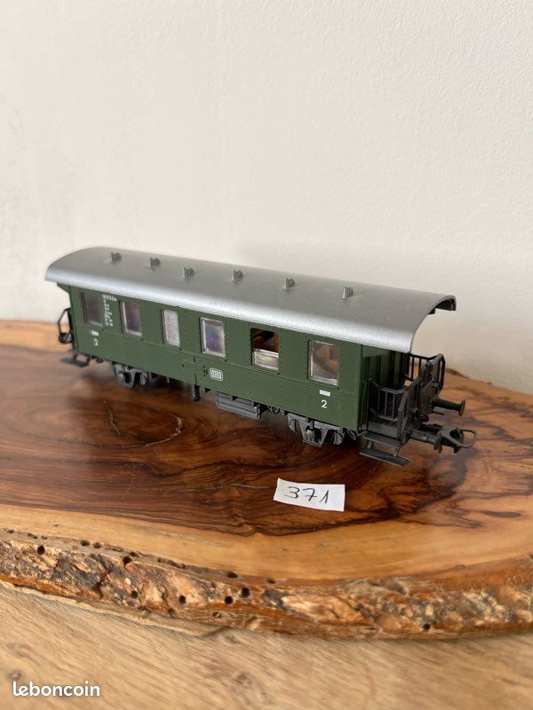 452979_4