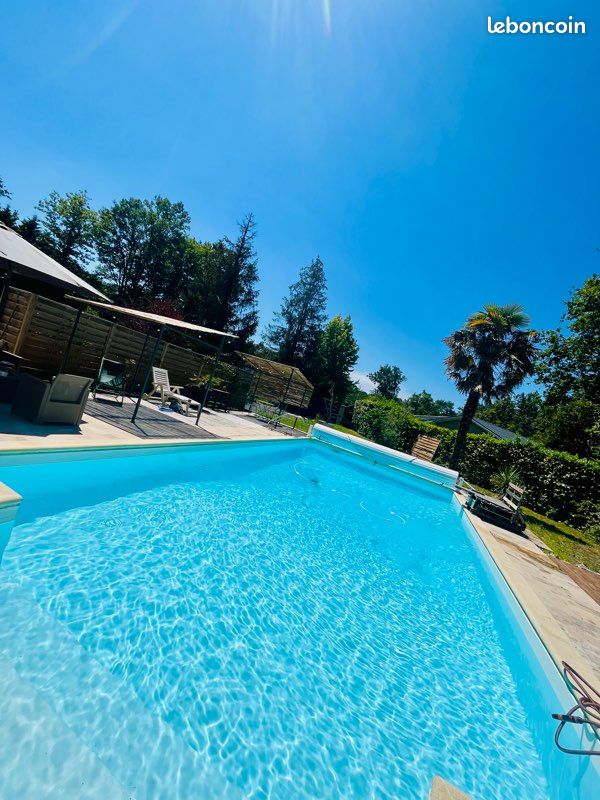 Maison 8 pièces 215 m² · à Saint-Aubin-de-Médoc · 215 m² · 699 000 €