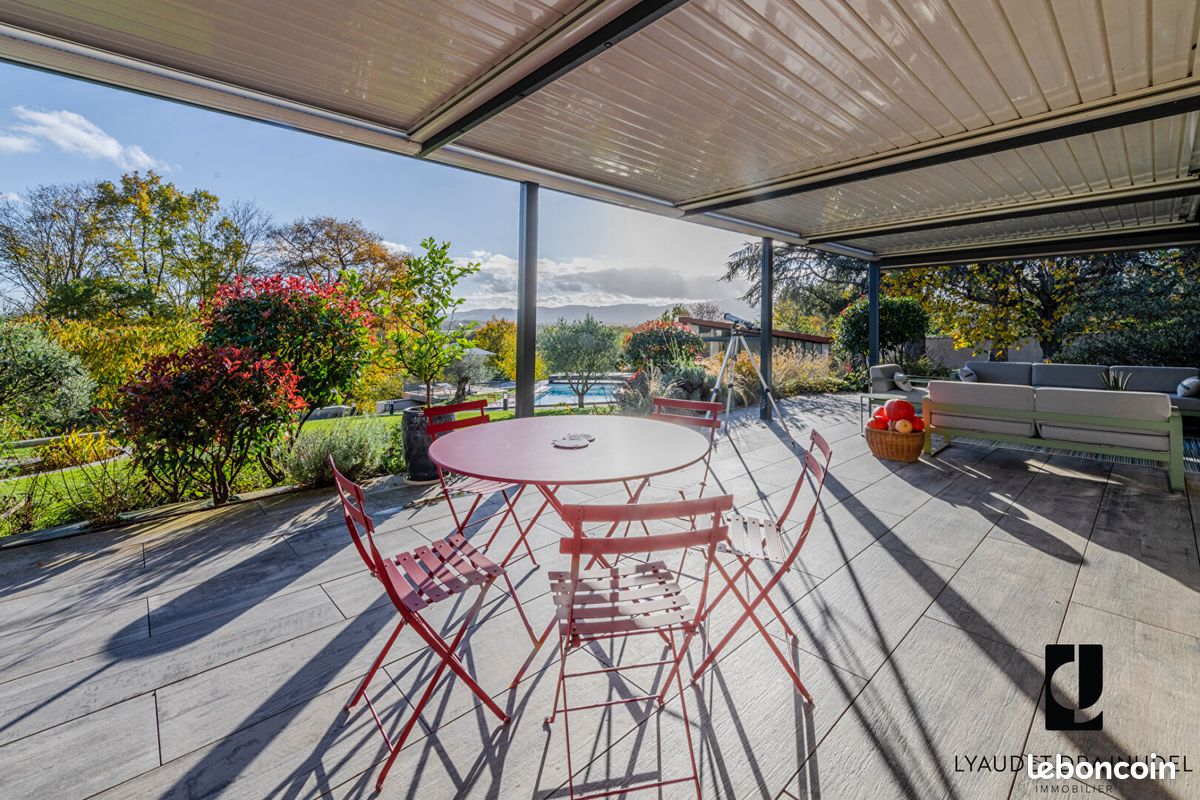 Propriété 5 pièces 172 m² (image 5)