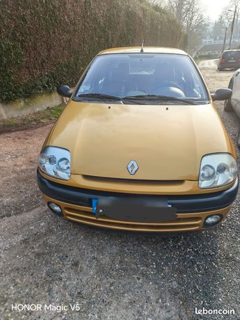 Renault Clio 2000