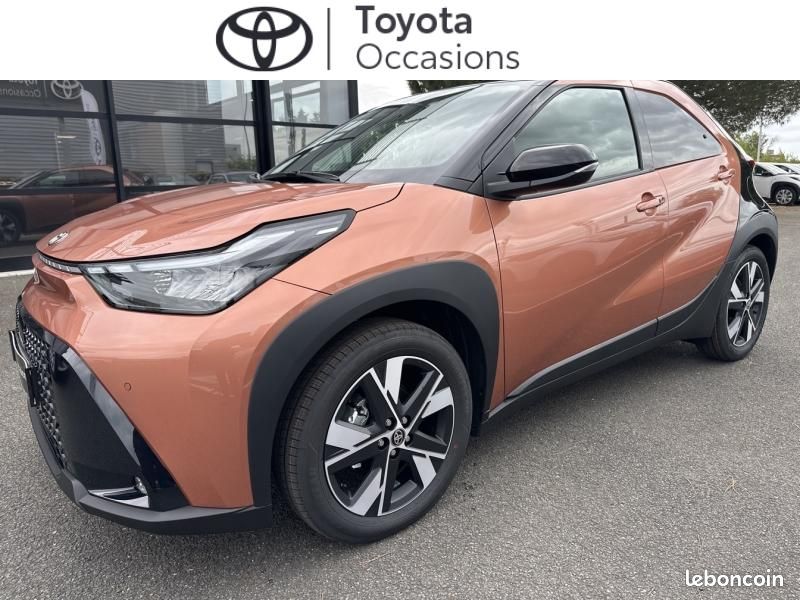 Toyota Aygo X 116h Graphic (image 1)