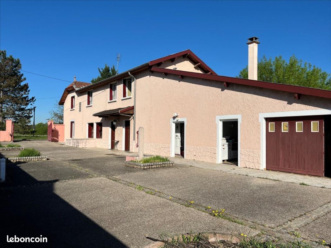 Maison 7 pièces 135 m² · à Beynost · 135 m² · 310 000 €