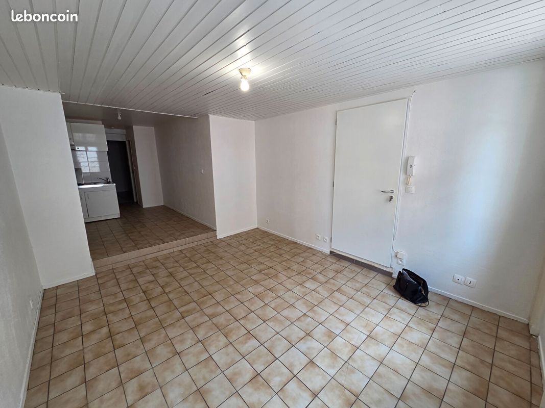 Appartement 2 pièces 40 m² · à Bordeaux · 40 m² · 613 €
