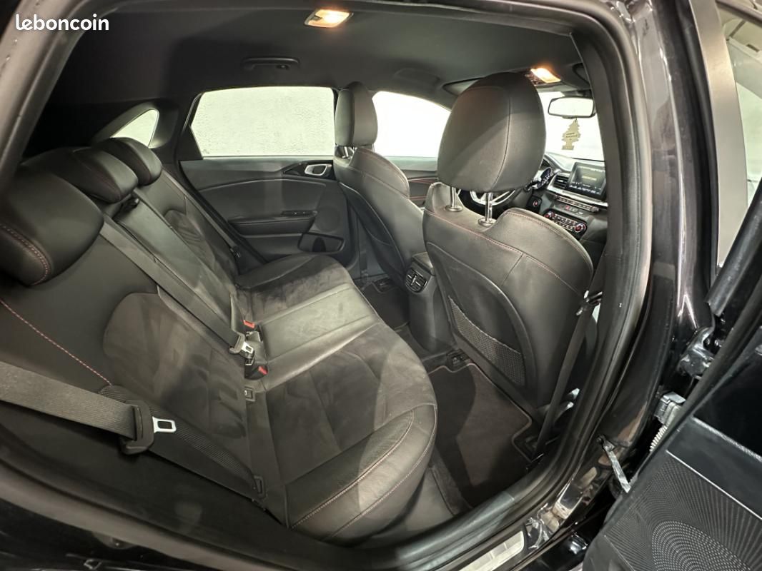 Kia CEED 1.6 T-GDi 204 ch ISG GT (image 29)