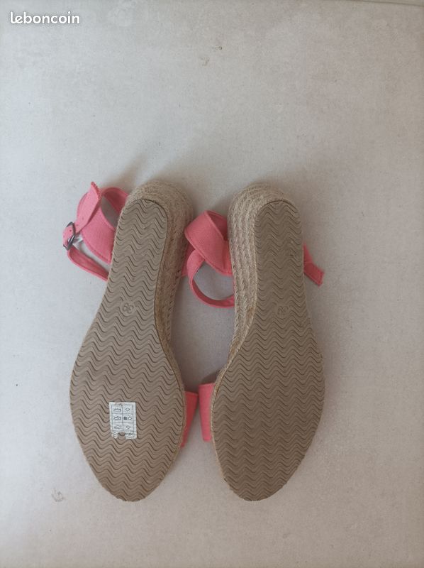 Chaussures espadrilles corail neuves (image 12)