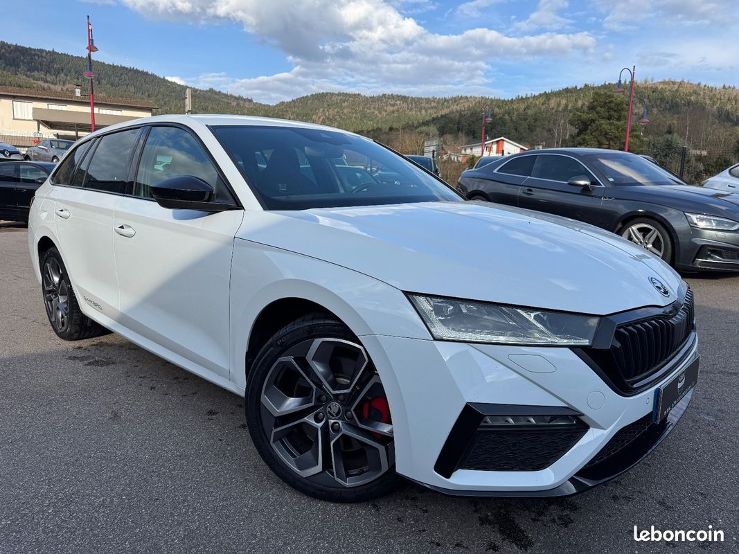 Skoda OCTAVIA COMBI RS 1,4L TSI PHEV IV 245CV BVA 1ère MAIN (image 2)