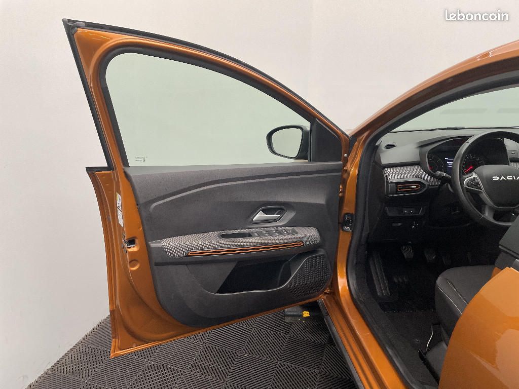 Dacia Sandero ECO-G 100 Stepway Expression (image 19)