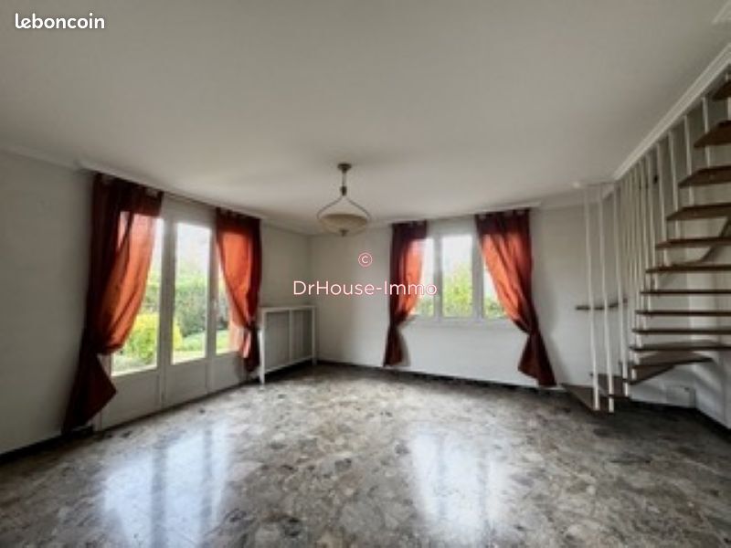 Maison 4 pièces 88 m² · à Chilly-Mazarin · 88 m² · 285 000 €