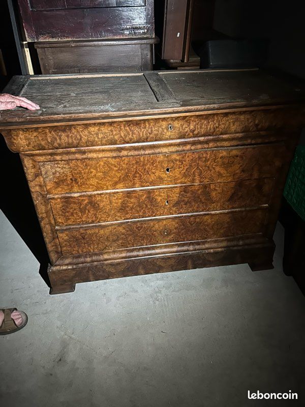 Ancienne commode en bois avec marbre – style Louis Philippe (image 1)