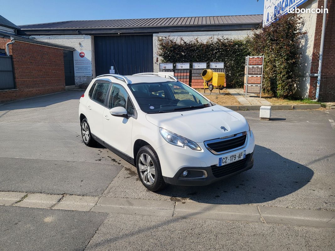 Peugeot 2008 (image 1)