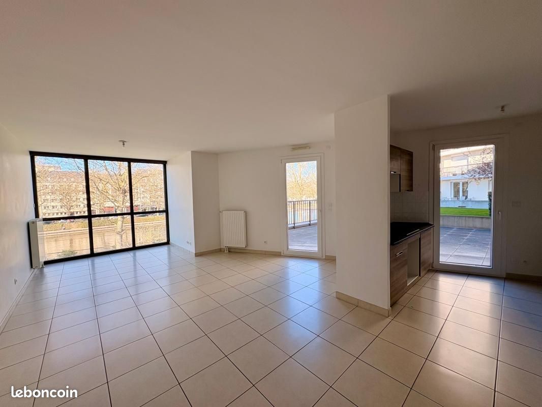 Appartement 3 pièces 74 m² · à Caen · 74 m² · 946 €/mois