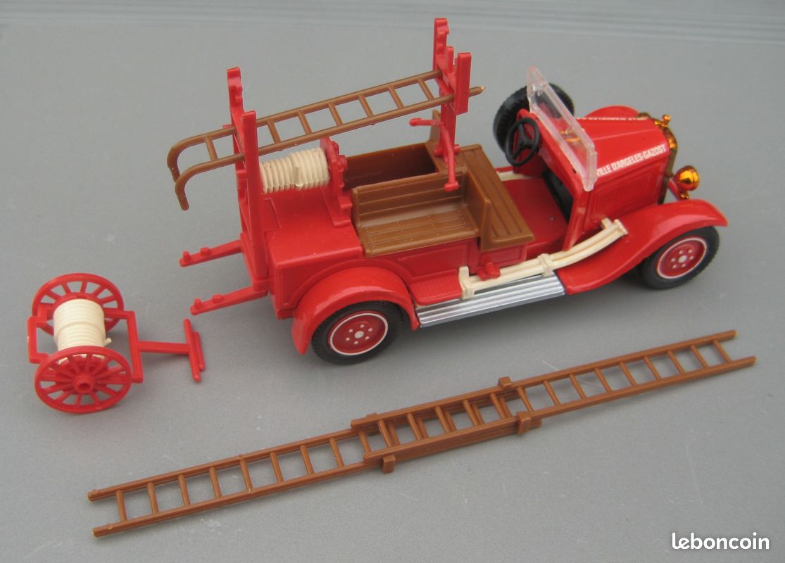 1/43 CITROËN 2CV AZU Pick-Up Sapeurs-Pompiers Rouge 1963 Norev