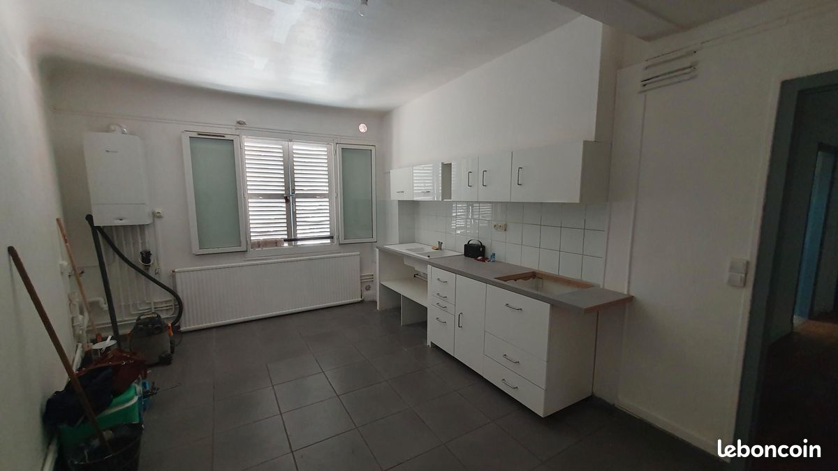 Appartement 5 pièces 94 m² · à Montereau-Fault-Yonne · 94,3 m² · 1 112 €/mois