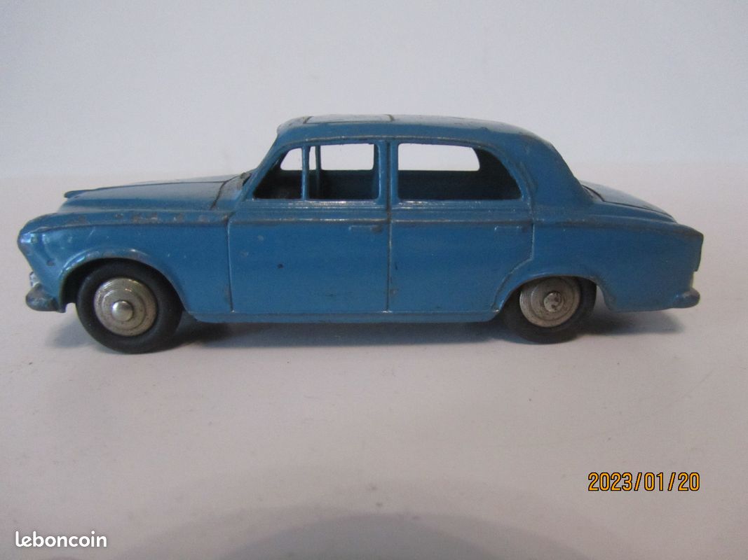 Dinky Toys Peugeot 403 - Gris/bleu - Réf 24B - Occasion