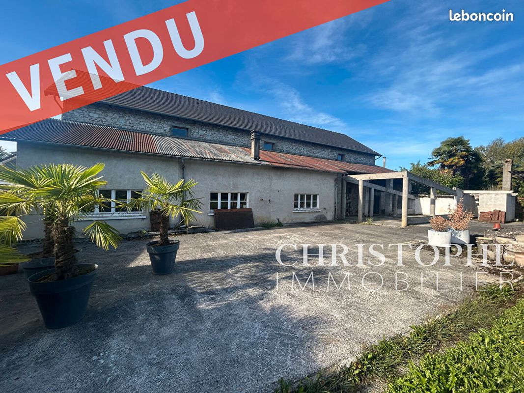 Maison 6 pièces 300 m² · à Bizanos · 300 m² · 249 000 €