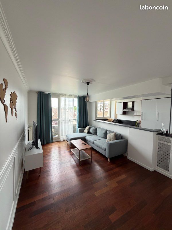 Appartement 2 pièces 47 m² · à Fontenay-le-Fleury · 47 m² · 990 €