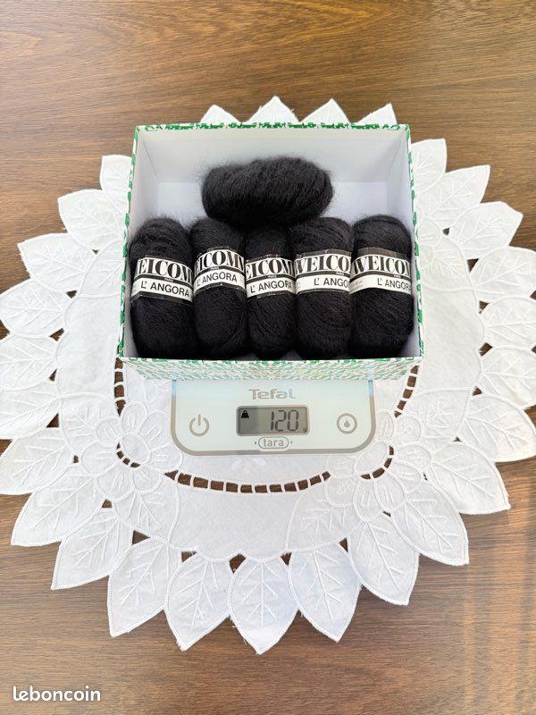 Pelotes de laine Welcomme :Angora 75% et 25% laine d agneau (image 5)