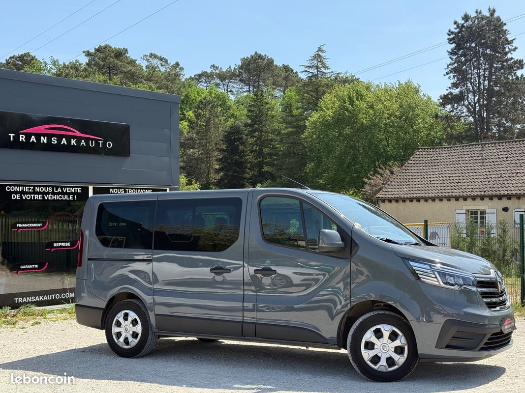 RENAULT TRAFIC III Combi Phase 3 L1 2.0 dCi 16V EDC6 SS Intens 9 Places (image 2)