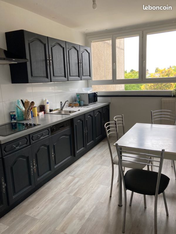 Appartement 4 pièces 80 m² · à Rennes · 80 m² · 400 €