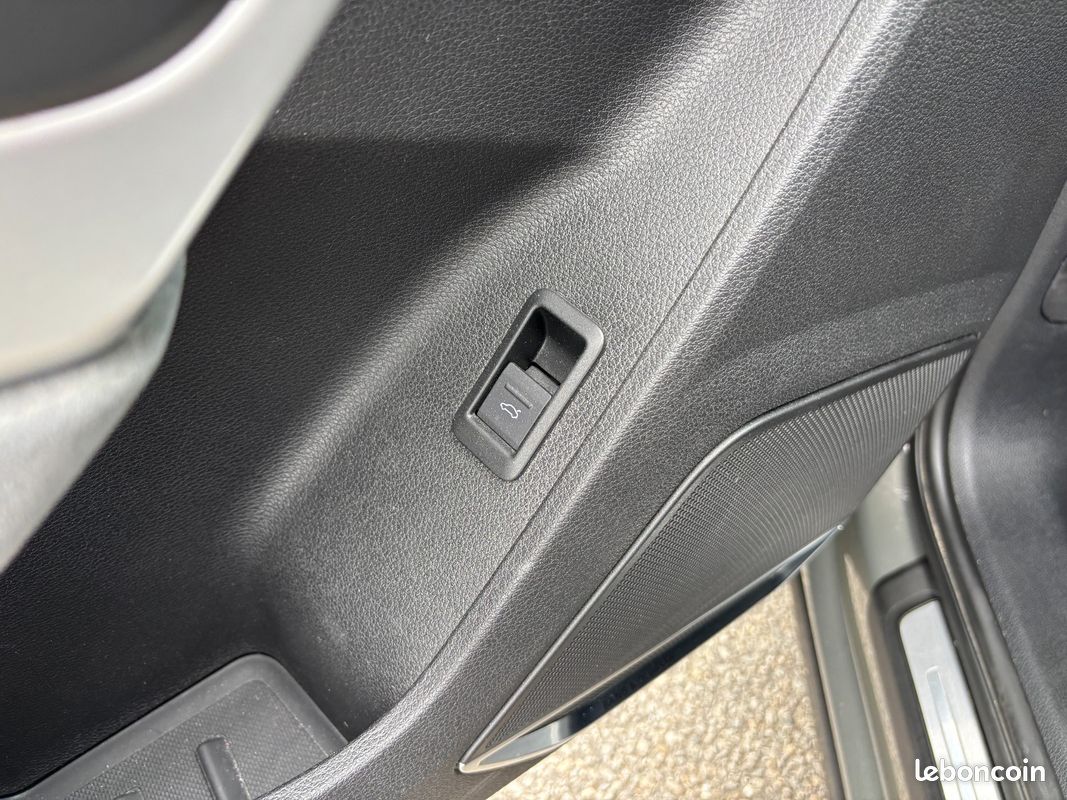 AUDI Q3 Q3 35 TDI 150 ch S tronic 7 Design Luxe OPTIONS/PHARES MATRIX/JANTES SPORT/BANG OLUFSEN/SUIVI COMPLE (image 40)