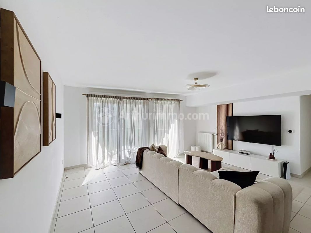Appartement 3 pièces 66 m² · à Clermont-Ferrand · 66 m² · 880 €