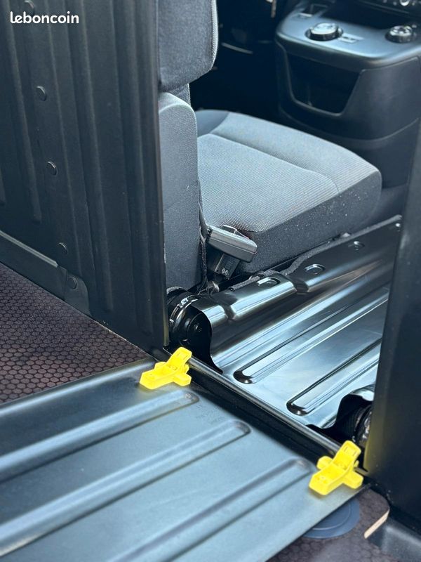 Citroën Berlingo FG BLUEHDI 130CH / EAT8 / TVA / (image 16)