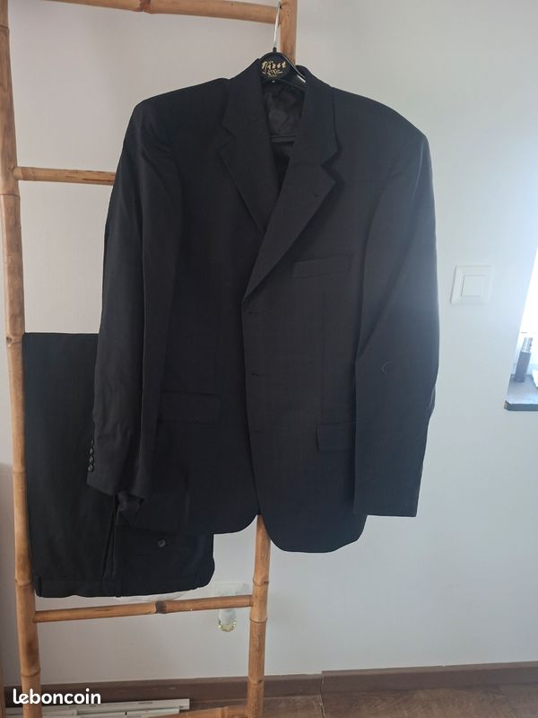 Costume Hugo Boss (image 1)