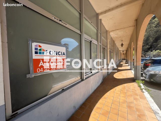 Local commercial 127 m² (image 2)