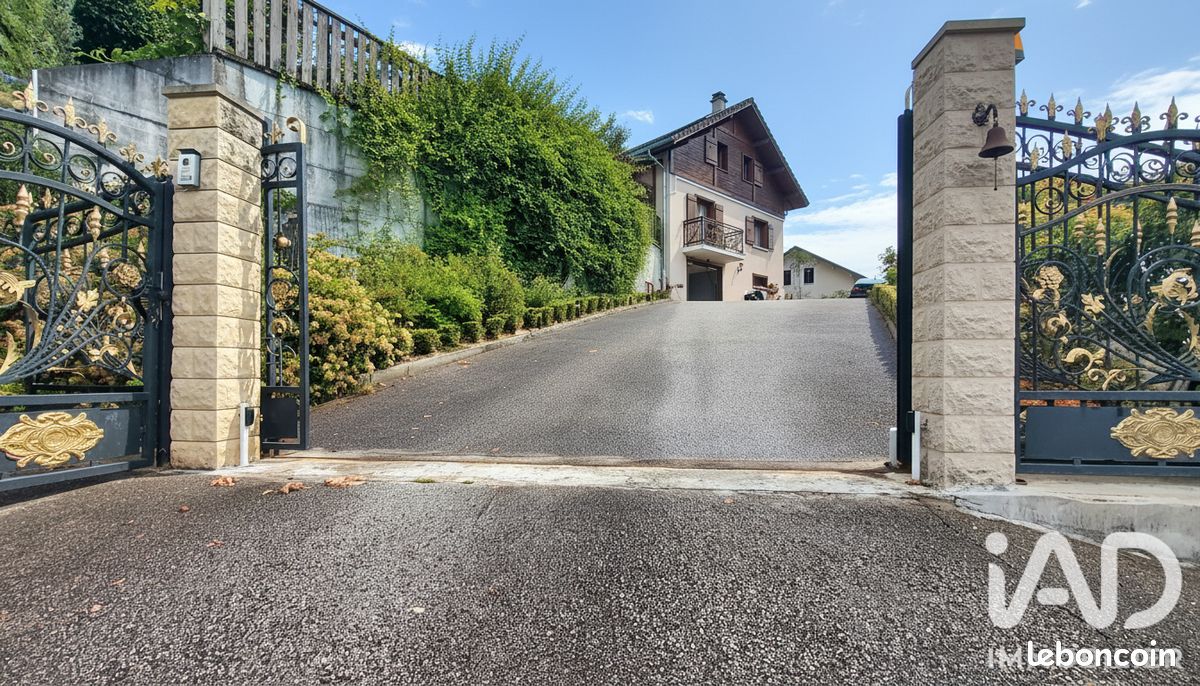 Maison 6 pièces 92 m² · à Monnetier-Mornex · 92 m² · 629 000 €