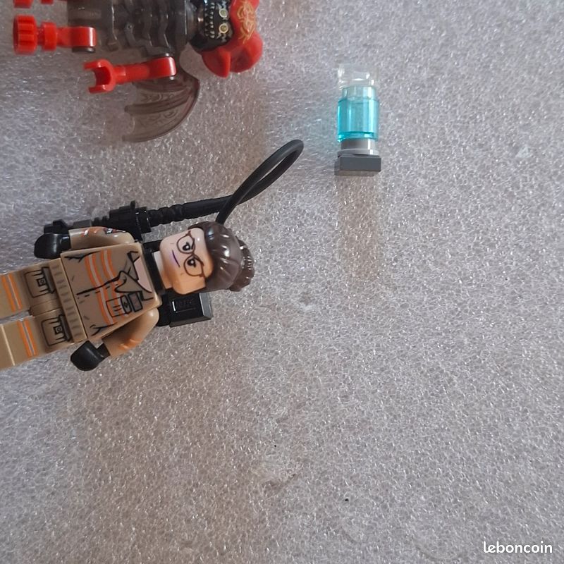 Lego figurines Ghostbusters du set 75828 (image 9)