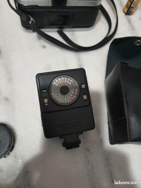 Appareil photo CANON AE-1 argentique de 1979 (image 12)