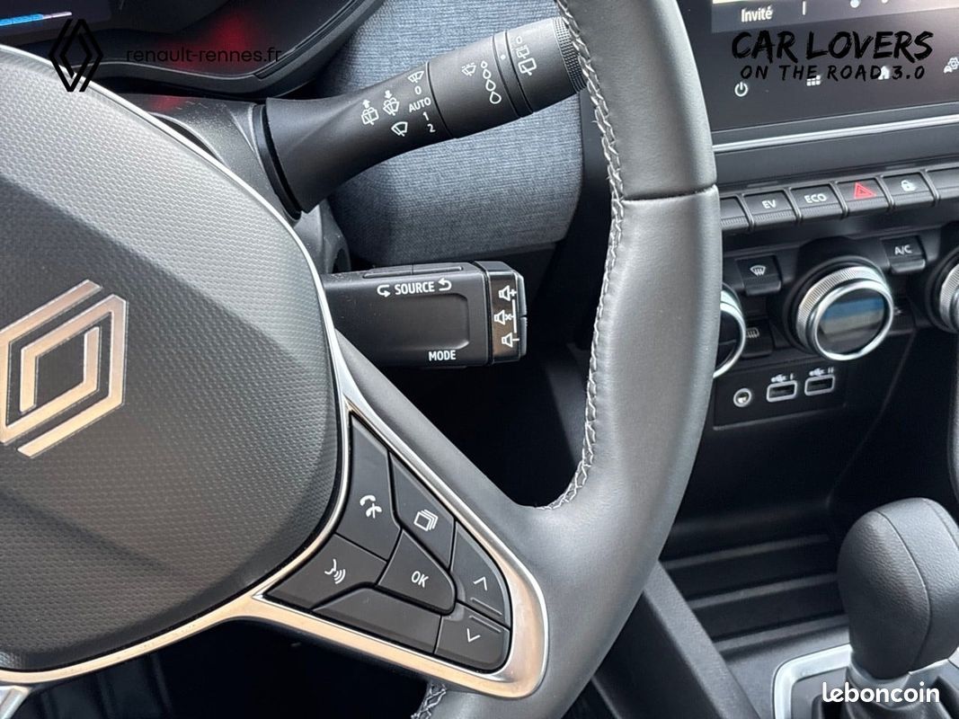 RENAULT Clio E-Tech full hybrid 145 ch GSR2 Evolution (image 15)