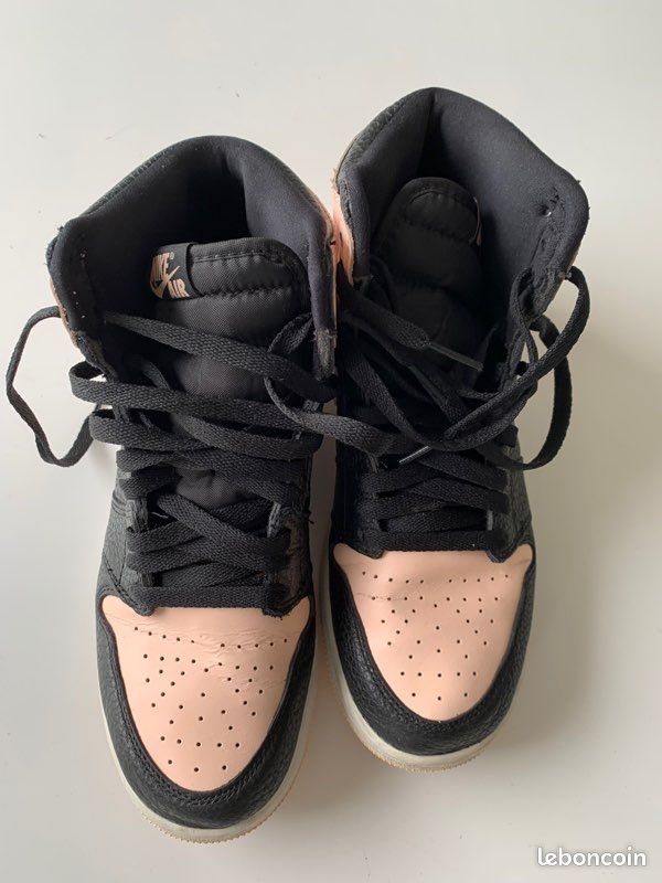 Nike Air Jordan 1 MID Pink and Black (image 3)