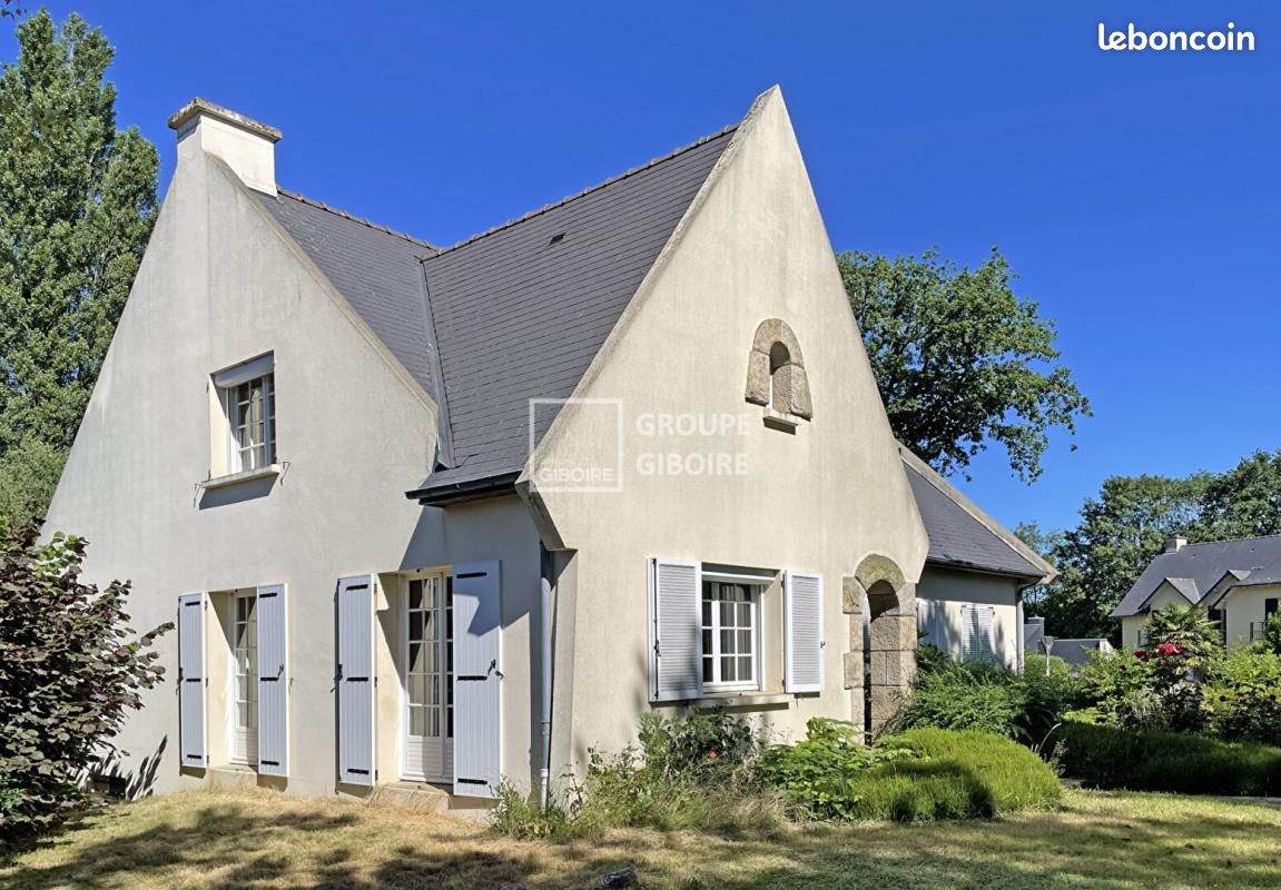 Maison 8 pièces 180 m² · à Saint-Grégoire · 180 m² · 596 000 €