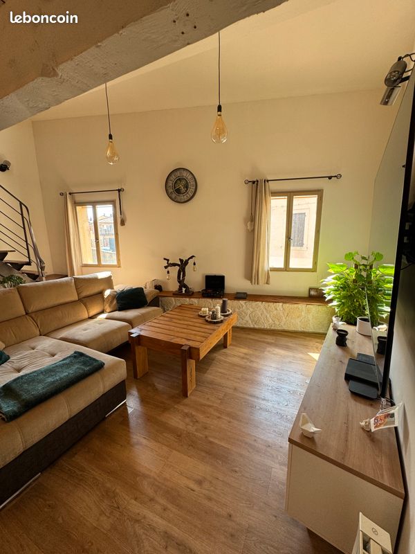 Maison 3 pièces 74 m² · à Cadenet · 74 m² · 1 050 €/mois