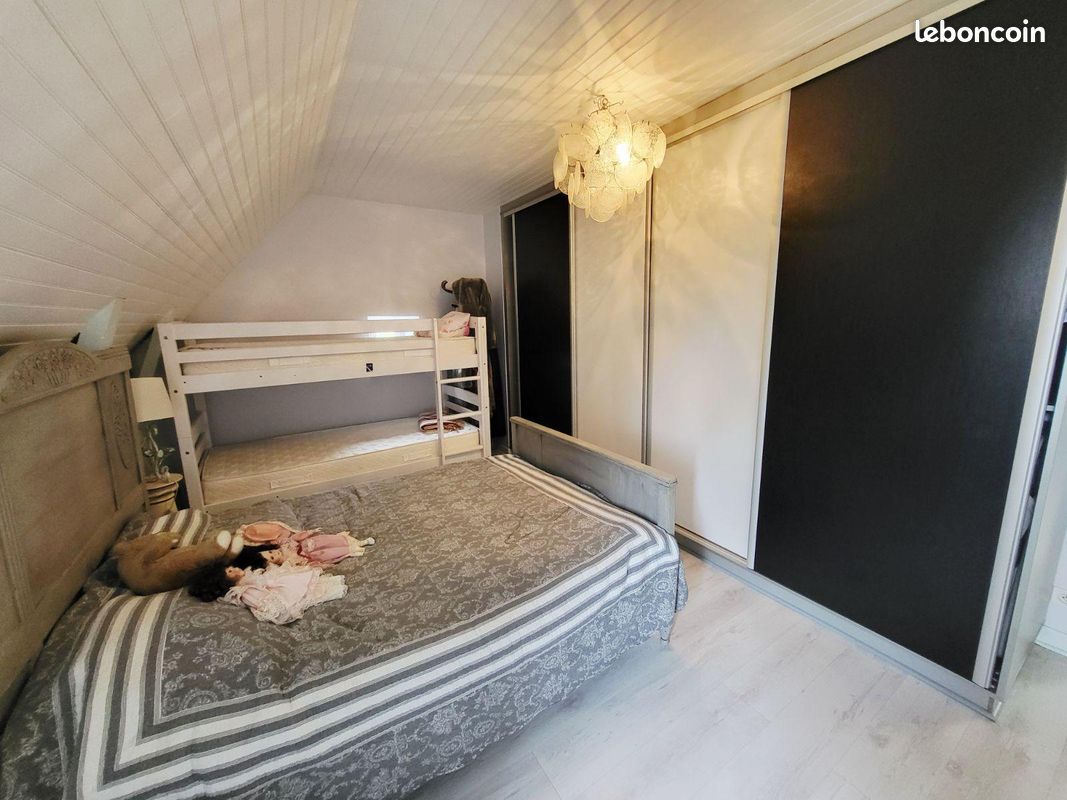 Propriété 6 pièces 148 m² (image 10)