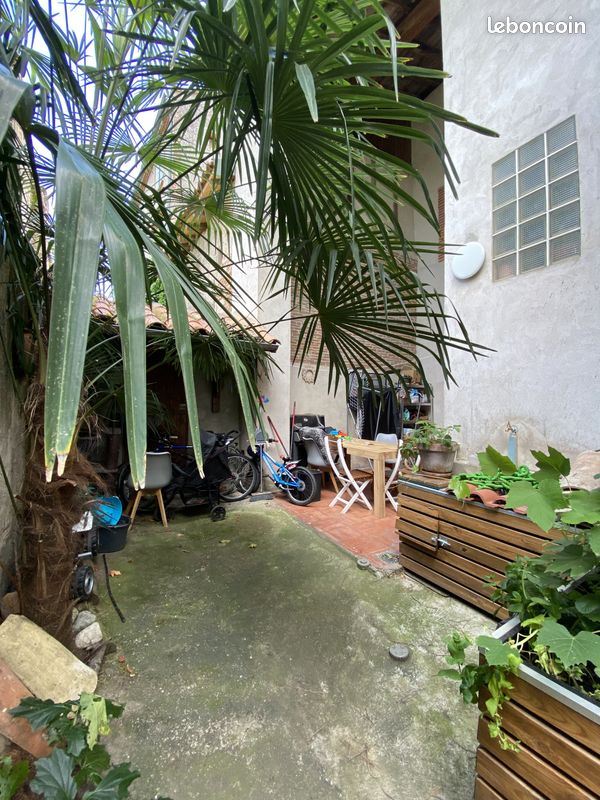 Maison 7 pièces 187 m² · à Lisle-sur-Tarn · 187 m² · 285 000 €