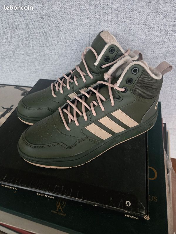 Adidas hoops 3.o mid (image 1)
