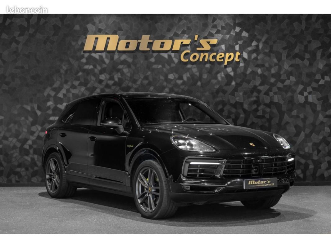 Porsche Cayenne E-Hybrid 462 CH / CHRONO Régulateur Adaptatif Toit ouvrant - panoramique Sièges c... (image 6)