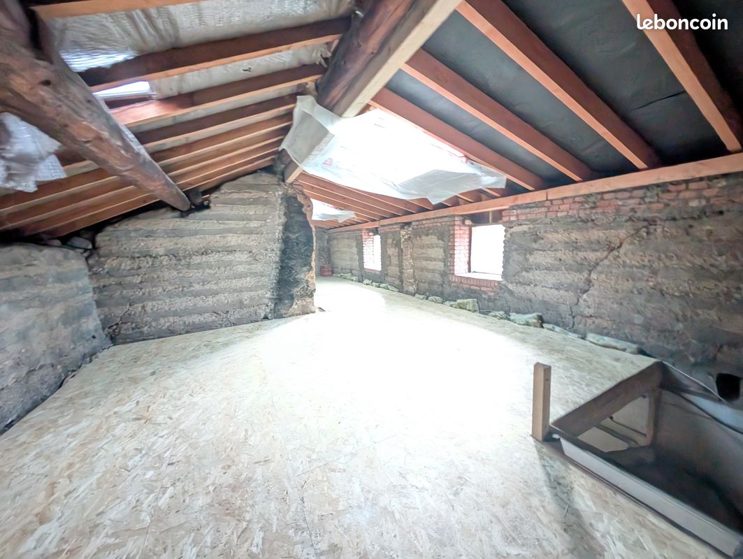 Appartement 2 pièces 68 m² · à Roanne · 68 m² · 49 000 €